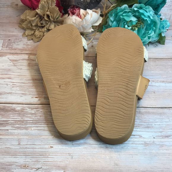 Reef Tan/White Cushion Vista Thread Sandals - Picture 6 of 7